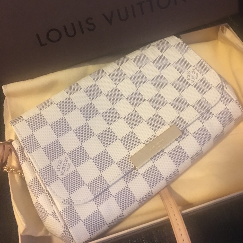 Louis Vuitton Favorite PM